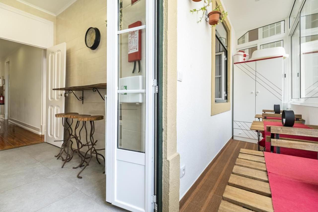 Retro M2 R4 - Lovely Double Room With Shared Bathroom Lisboa Kültér fotó